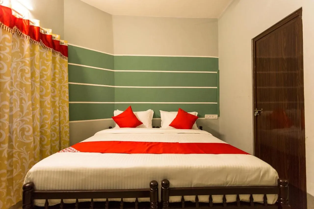 Oyo 15598 Cochin Airport Hotel Nedumbassery India